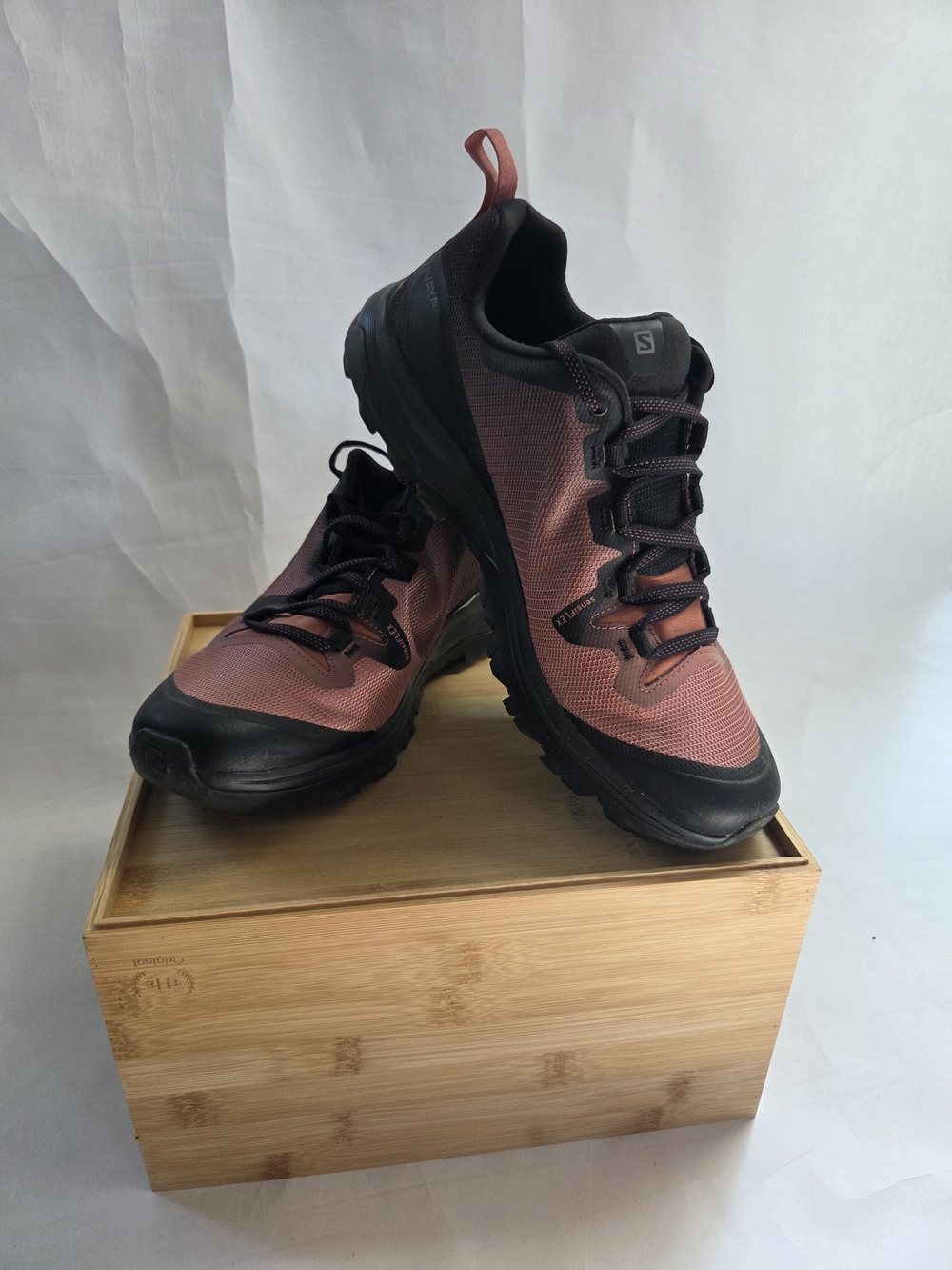 Salomon Women's Trail Hiking Shoe - Dusty Pink/Black Size 8.5
